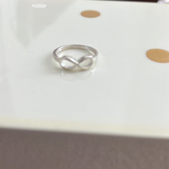 Infinity ring size 7 - Picture 3 of 6